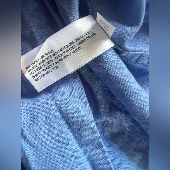 Universal Thread Blue Button-Up Blouse - Picture 5 of 5